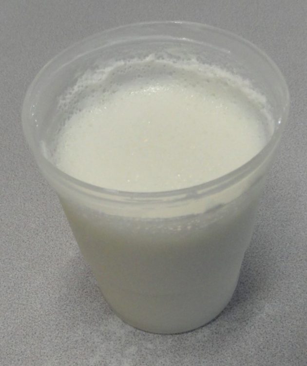 making-goat-milk-lotion